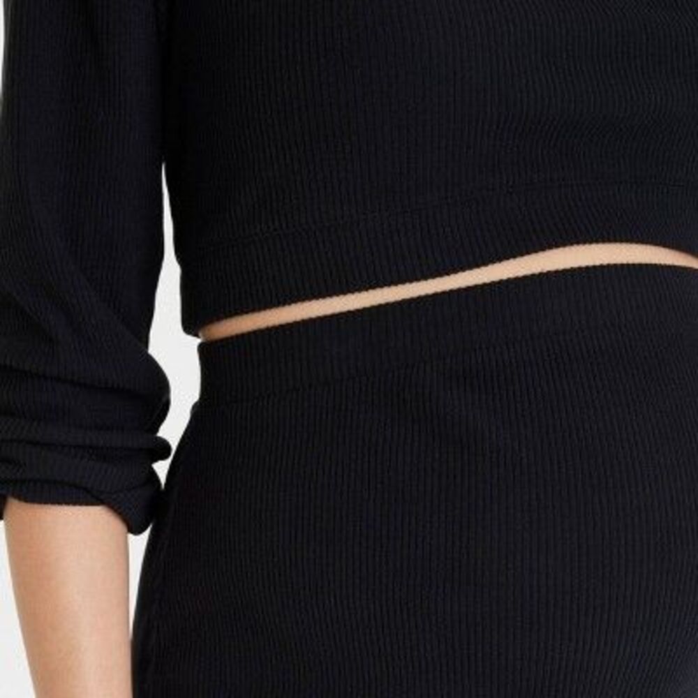 Free With Purchase Ribbed Henley Maternity Crop Top